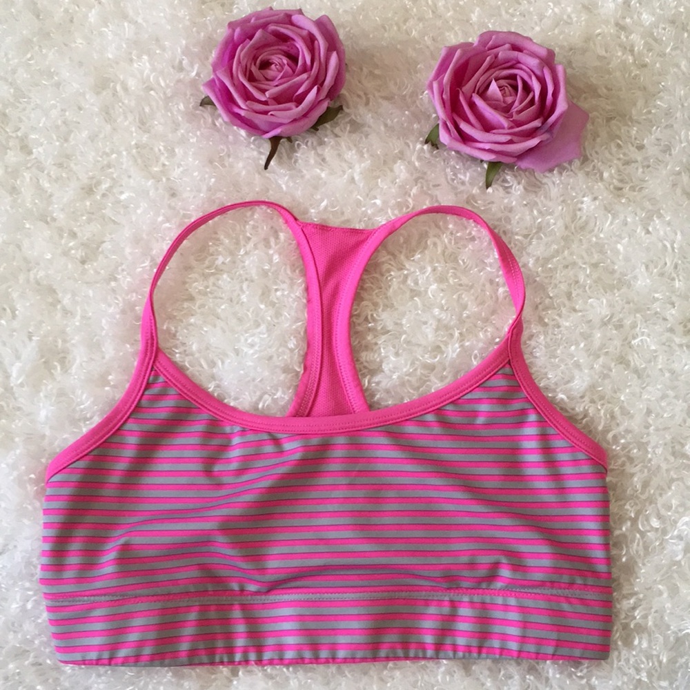 🍍C9 Sport bra. Reversible. Size in photos